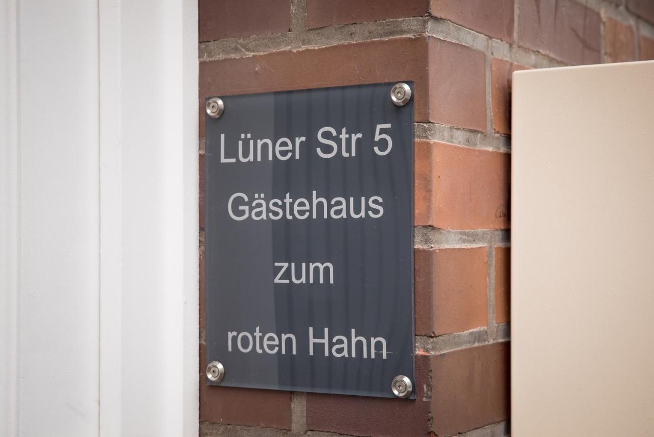 Gaestehaus Zum Roten Hahn ลือเนอบวร์ก ภายนอก รูปภาพ